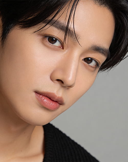 리얼모델 예시 이미지